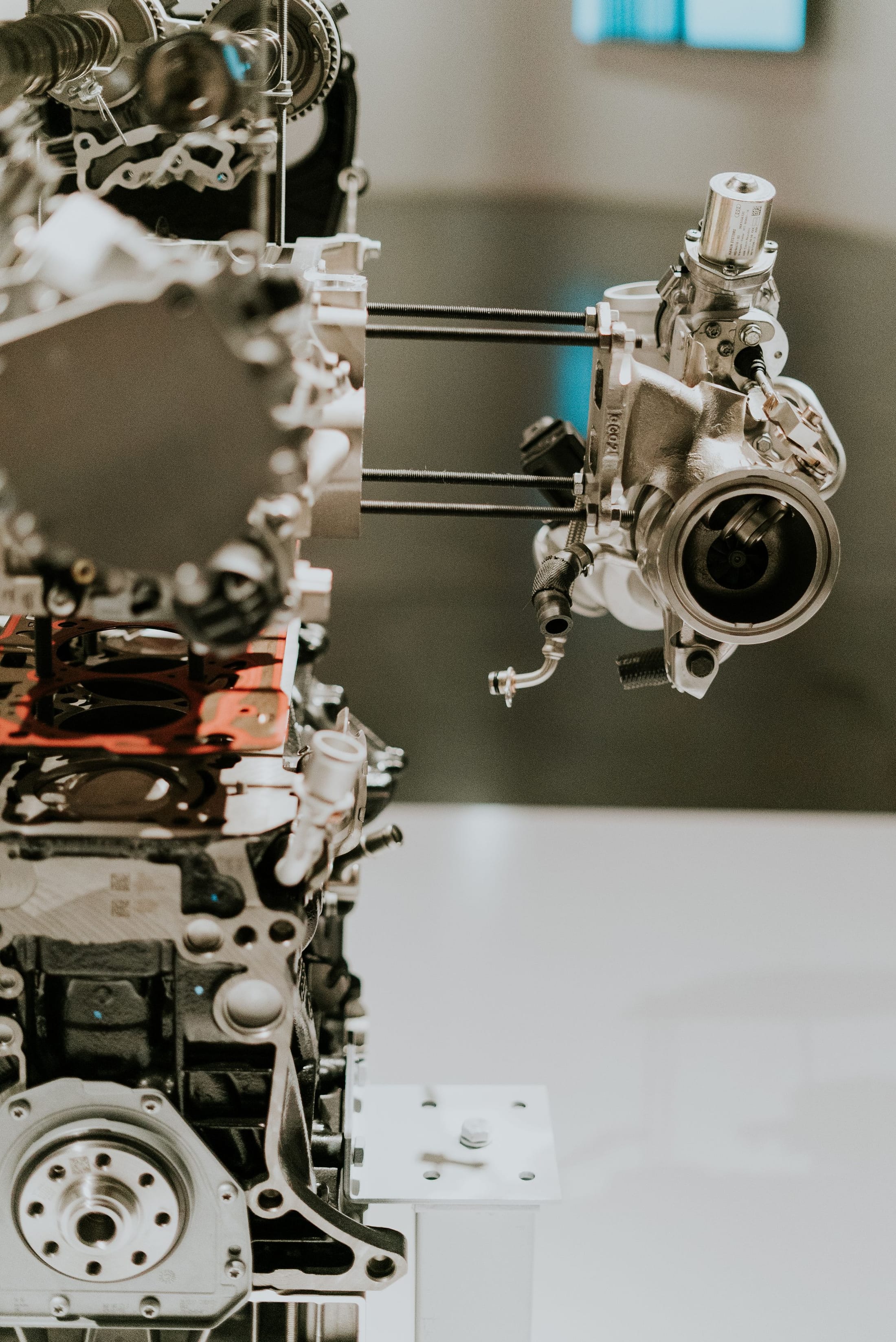 Mechanical assembly on a workbench during equipment build-up